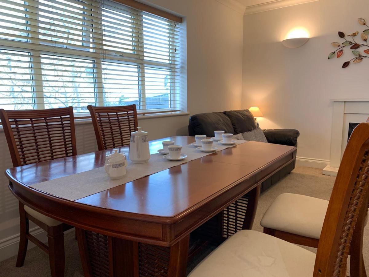 Bournemouth Beachfront Retreat 3 Bedroom 3 Bathroom Seaside B&B With Free Parking Exterior photo